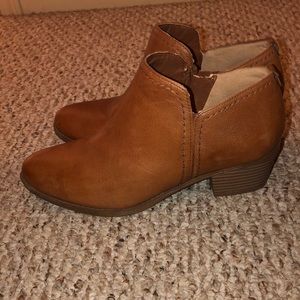 Naturalizer tan booties